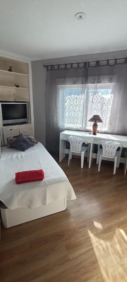 Gran Apartamento Cerca Del Mar Y Castillo دينايا المظهر الخارجي الصورة